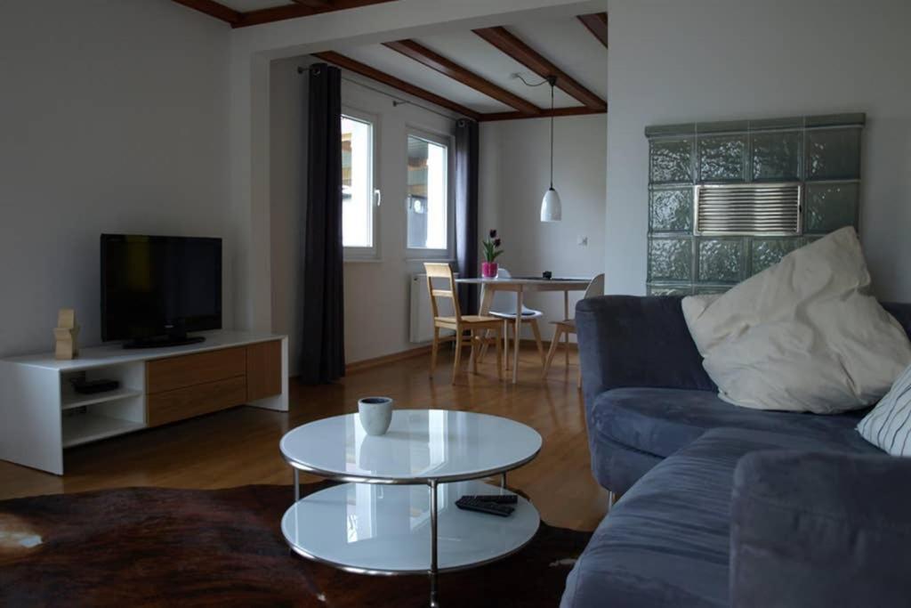 קירשצארטן Grosszugige Ferienwohnung Am Kloster מראה חיצוני תמונה
